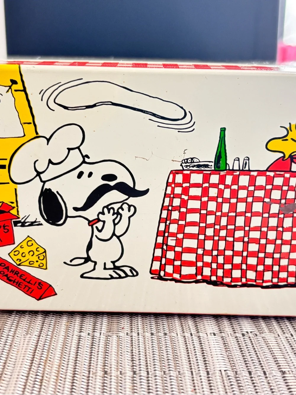 Snoopy's Pizza Palace 1965 Tin Metal Recipe Box Hallmark Peanuts Charlie Brown